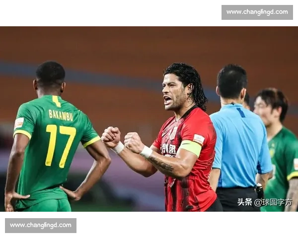 杭州绿城迎战青岛中能激战赛场争夺关键联赛积分走势焦点对决引发关注