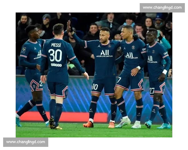 法甲焦点战马赛主场迎战巴黎圣日耳曼宿敌对决再燃激情续写联赛恩怨