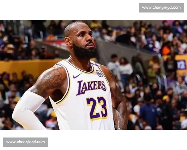 2017年NBA骑士对决老鹰詹姆斯领军东部焦点之战回顾 2017年NBA骑士对决老鹰詹姆斯领军东部焦点之战回顾